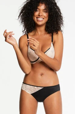 Maison Lejaby Manufacture Wired Lace Bra 11 Maison Lejaby Manufacture Wired Lace Bra -Maison SL Store 02W002636A 2eb8d803 e689 43f7 a128 b1c76c9f43fc