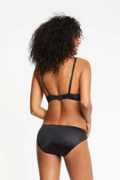 Maison Lejaby Manufacture Wired Lace Bra 9 Maison Lejaby Manufacture Wired Lace Bra -Maison SL Store 02W002636D cdea3b85 2d20 4a6d b99d 3421f0b15d1b