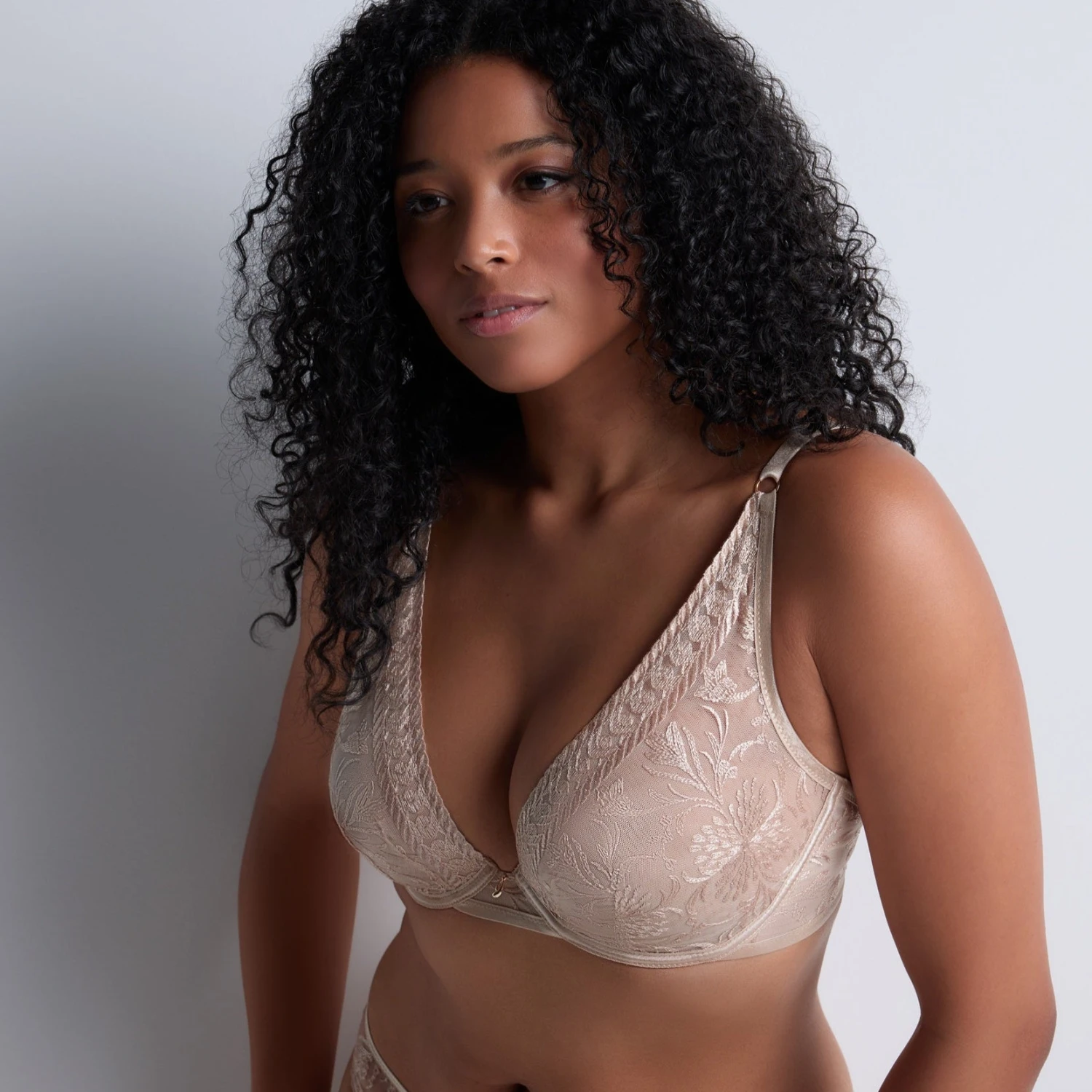 Aubade Magnetic Spell Luxury Wired Plunge Bra 4 Aubade Magnetic Spell Luxury Wired Plunge Bra - Image 2