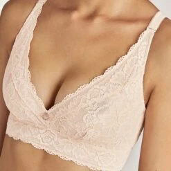 Aubade Rosessence Wireless Lace Bralette -Maison SL Store 8d2dc0f9 f5af 4f12 a914 464a27ae3cb9