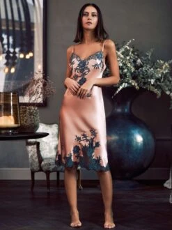 Marjolaine Phenix Silk And Lace Nightdress 9 Marjolaine Phenix Silk And Lace Nightdress -Maison SL Store silk and lace dress phenix boudoirardoise 1