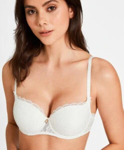 Aubade Rosessence Wired Molded T-Shirt Bra -Maison SL Store soutien gorge corbeille coque rosessence opale aubade nacre hk04 opal 17 300x362 c576e328 d474 4f1c bfbf ad9777662fd1